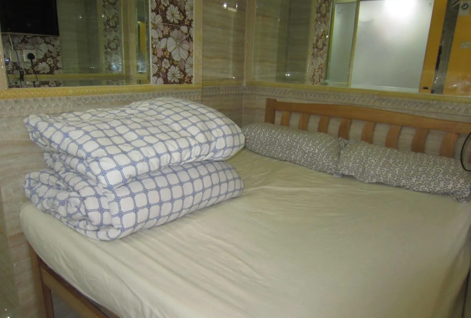 Apple Inn Tsim Sha Tsui Hong Kong Hostel